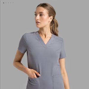 Jaannu Scrubs Set - Top & Bottom